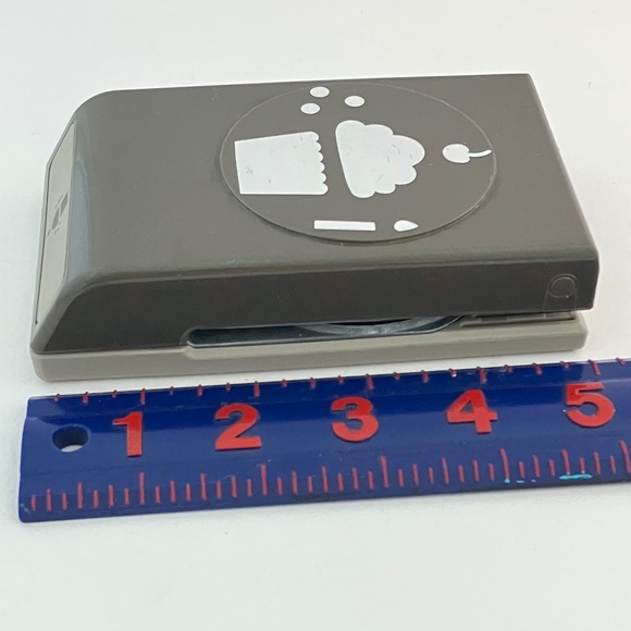 STAMPIN' UP! Punch Extra Large Build A Cupcake 121807 Retired - Picture 9 of 9